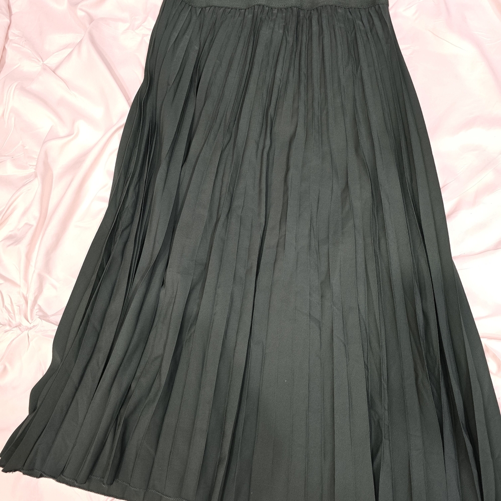 Metro Wear Classic Black A-Line Skirt